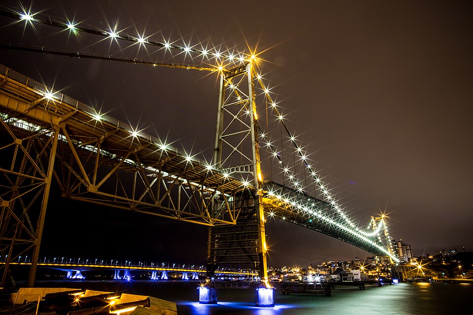 Ponto Turístico Ponte Hercílio Luz em Florianópolis