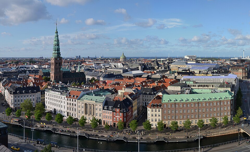 Ponto Turístico Canais de Nyhavn em Copenhaga