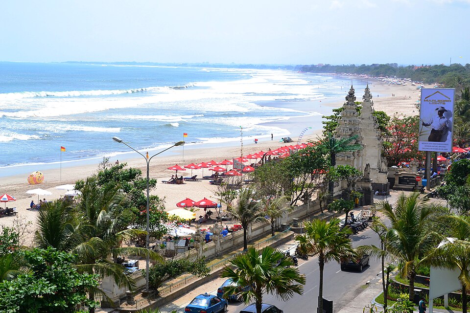 Ponto Turístico Praia de Kuta em Kuta