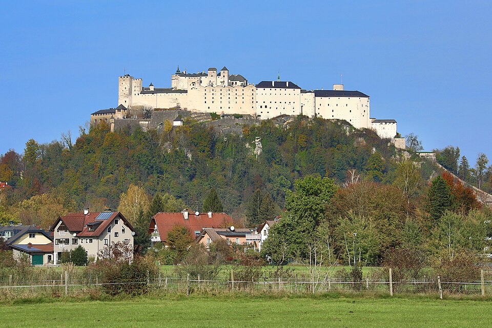 Ponto Turístico Museu de Arte Moderna de Salzburgo (Mönchsberg) em Salzburgo