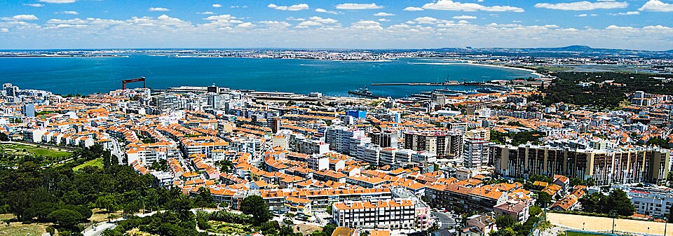 Ponto Turístico Parque da Paz em Almada