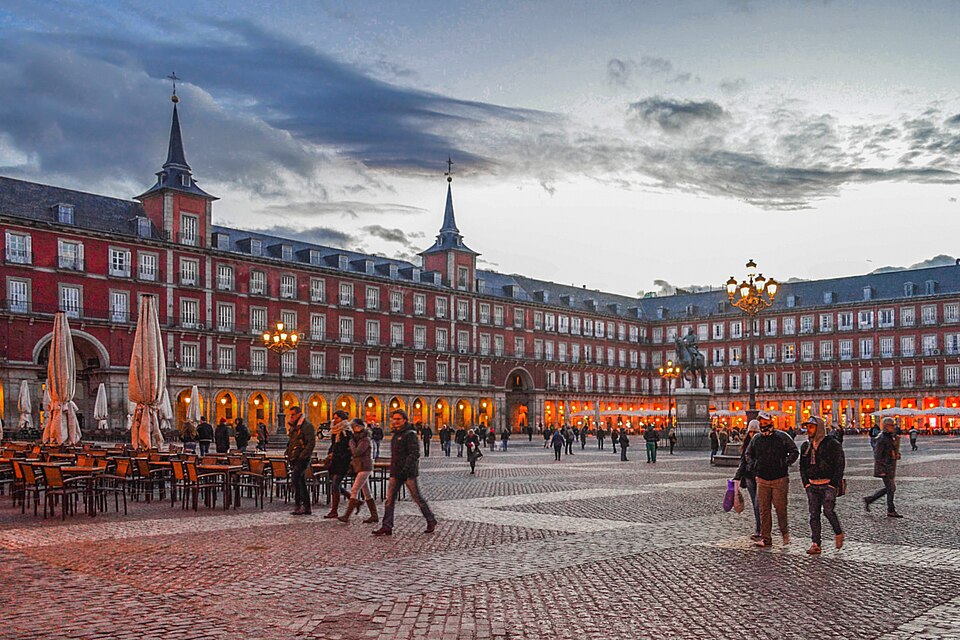 Ponto Turístico Praça Maior de Madrid (Plaza Mayor) em Madrid