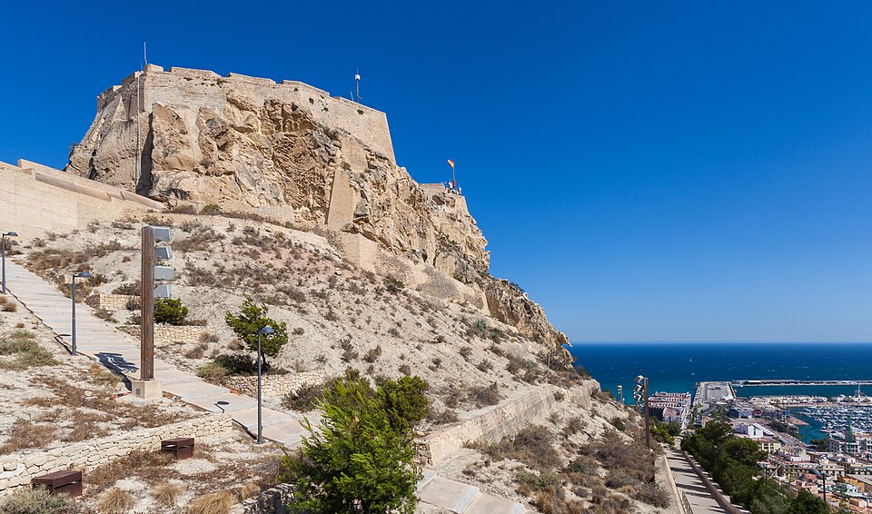 Ponto Turístico Castelo de Santa Bárbara em Alicante
