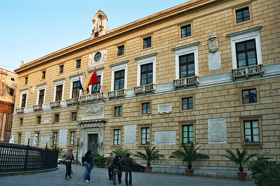 Ponto Turístico Fontana Pretoria (Praça da Vergonha) em Palermo