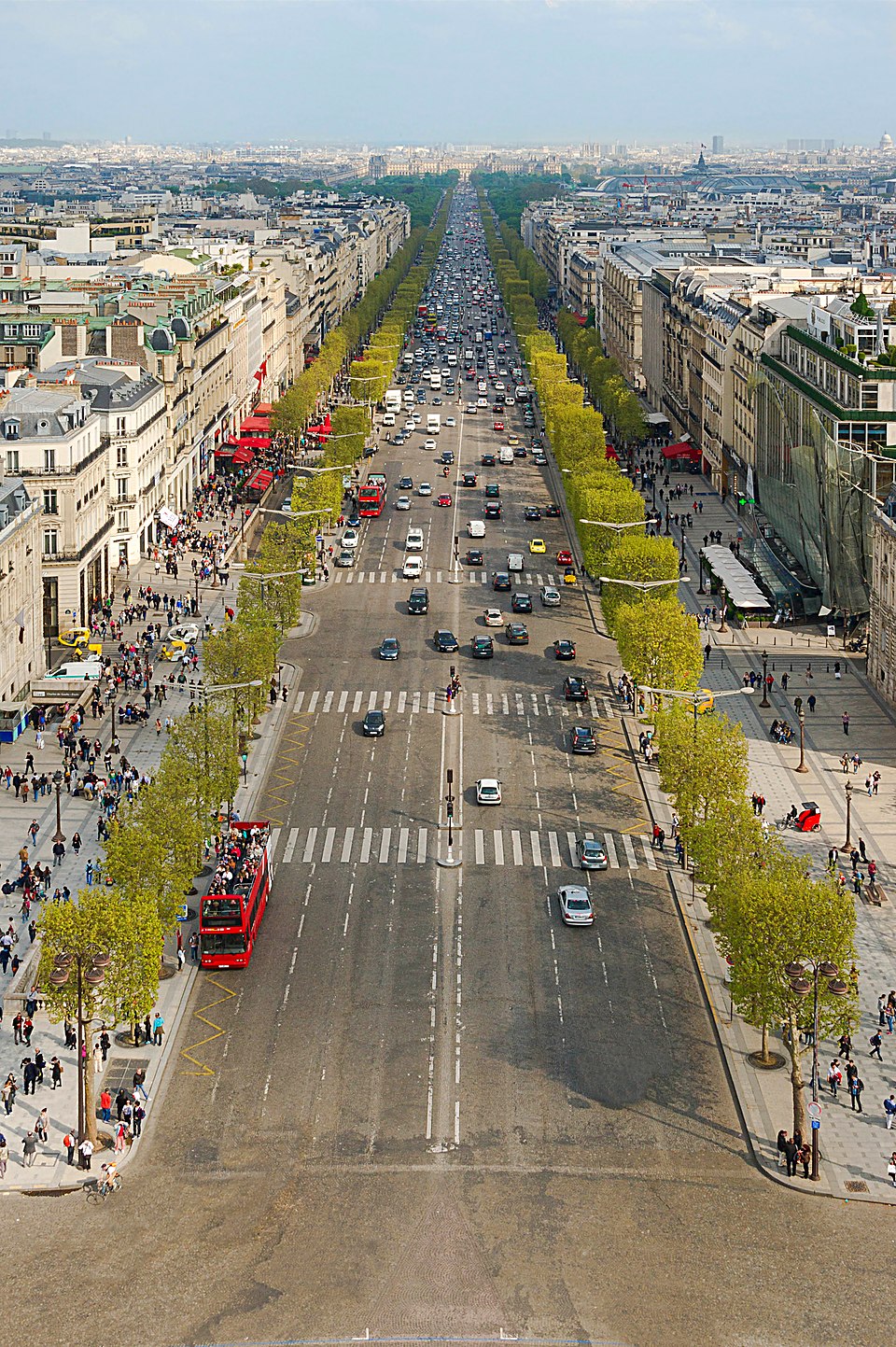 Ponto Turístico Avenida dos Campos Elísios (Champs-Élysées) em Paris