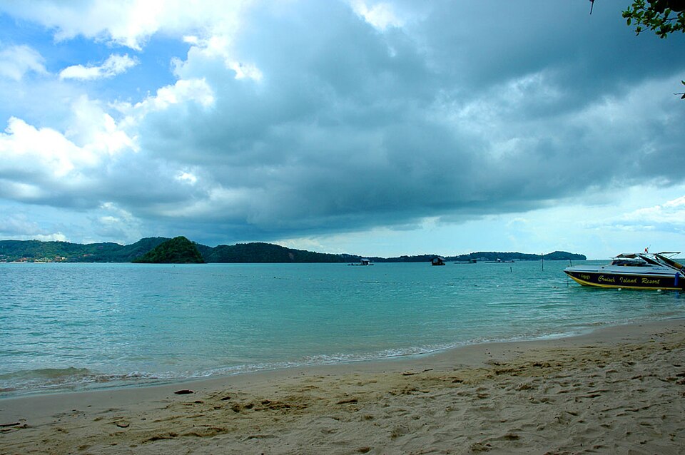 Ponto Turístico Praia Kata em Phuket